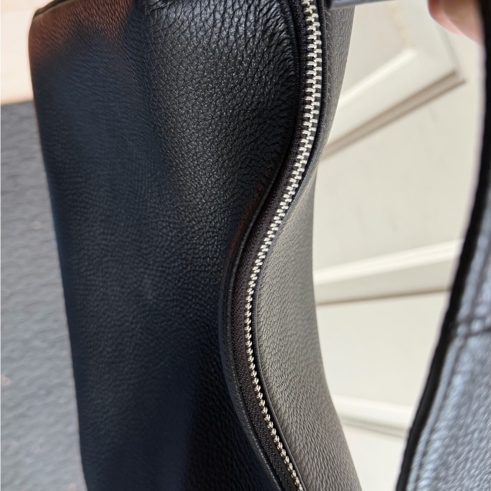The Horse Mae Black Leather Bag - Picture 5 of 5